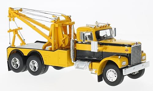 Diamond Reo Tow Truck 1971 (yellow/black)