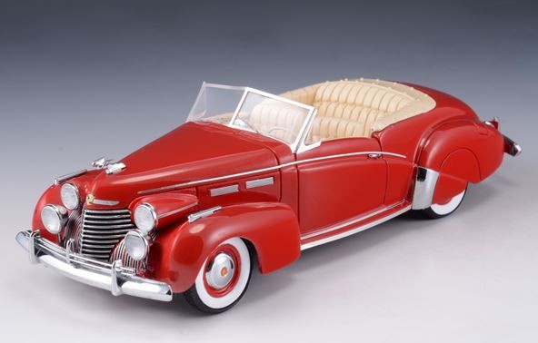 Cadillac Series 62 Convertible Victoria Open Roof 1940 (red)