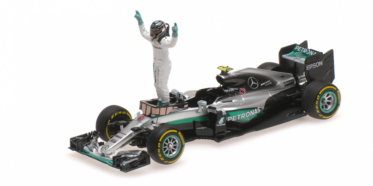 Mercedes AMG Petronas F1 Team F1 W07 Hybrid #6 Rosberg World Champion 2016 w/Figurine