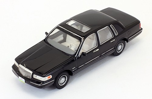 Lincoln Town Car 1996 (black)