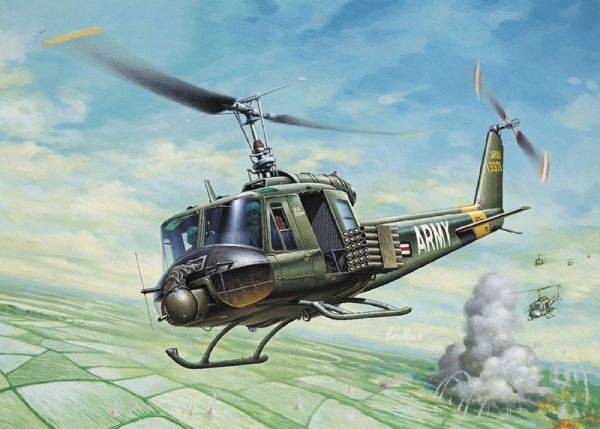 ITALERI UH-1B Huey 