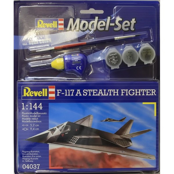 REVELL Model Set F-117 S tealth Fighter