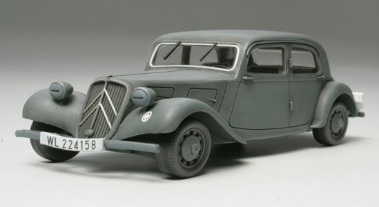 TAMIYA Citroen Traction 11CV Staff Car