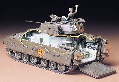 TAMIYA U.S. M2 Bradley IFV