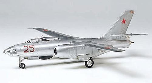 TAMIYA Ilyushin II-28 Be agle