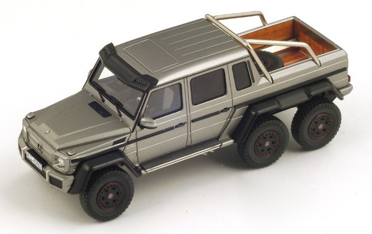 SPARK Mercedes-Benz G63 6x6 AMG 2013