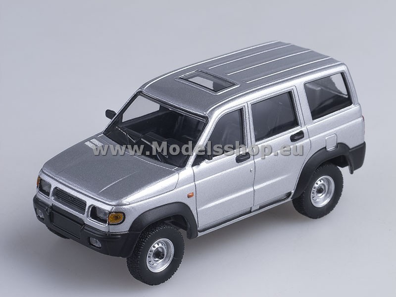 UAZ-3162 4x4 (silver)