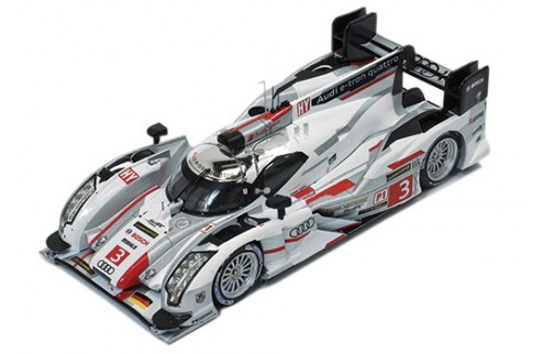 Audi R18 E-Tron Quattro #3 L. Di Grassi/M. G